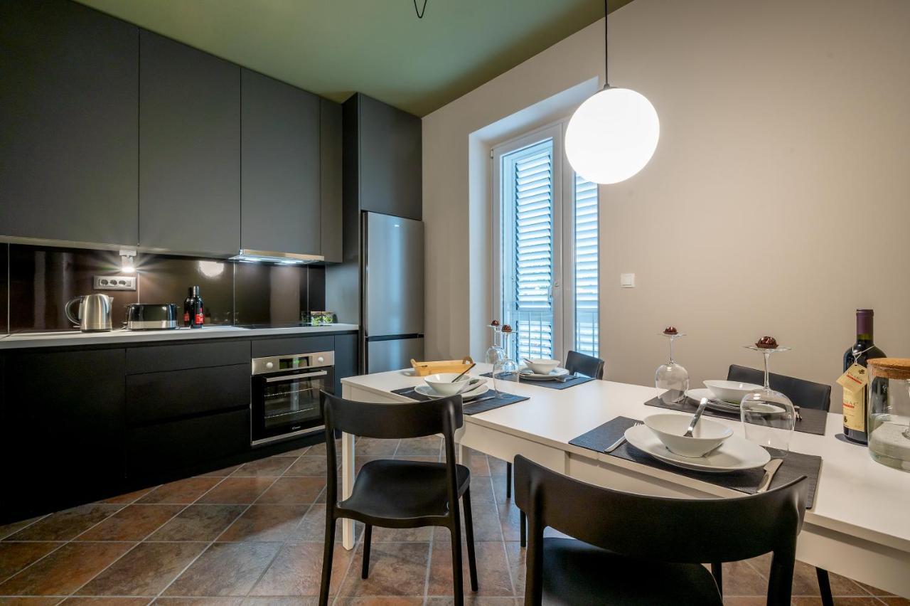 Green, Deluxe Two Bedroom Suite Split Buitenkant foto